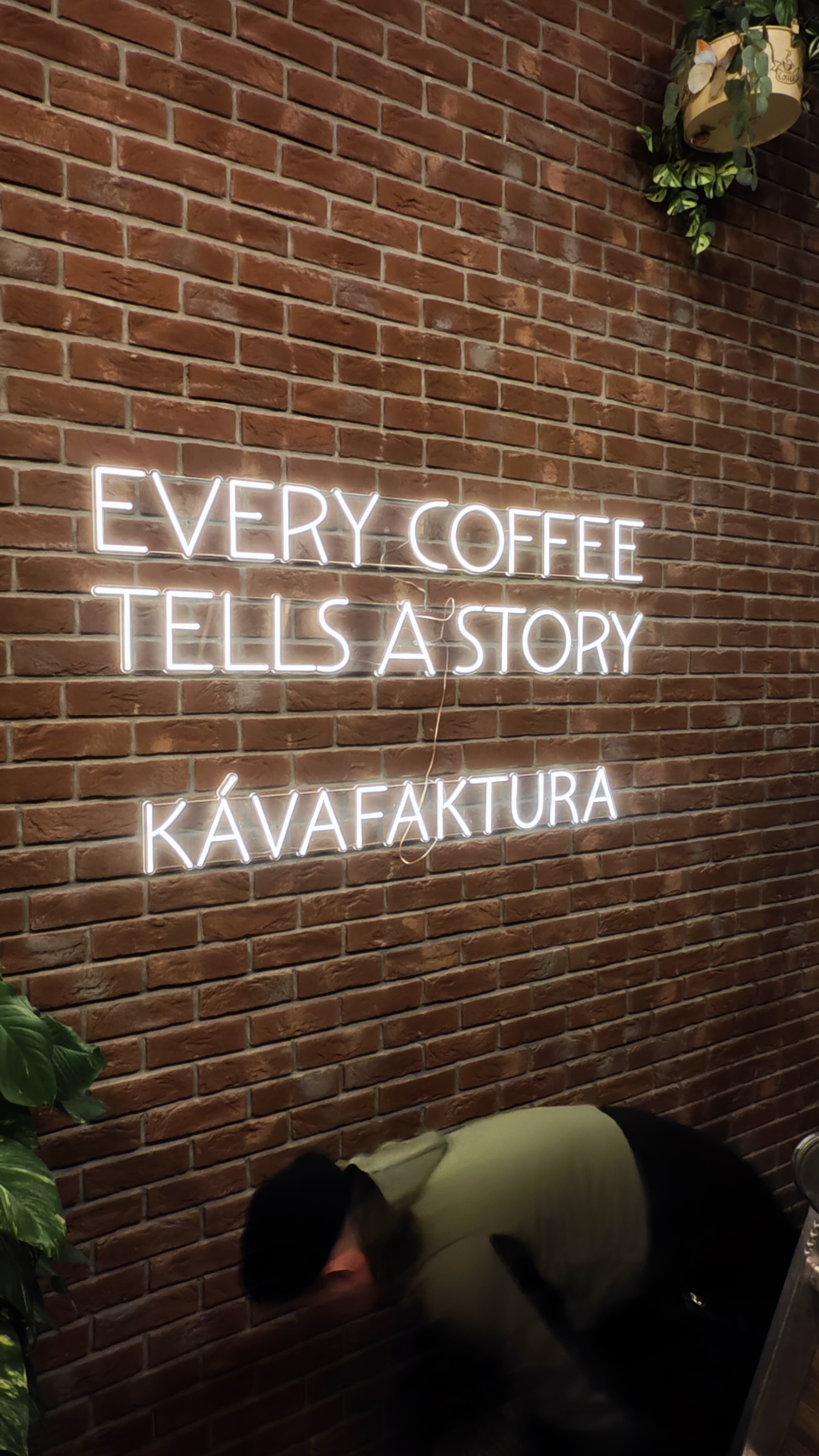 Neonové nápisy Kavafaktura S.R.O.
